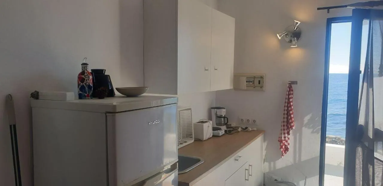 Apartamento Beachfront Studio With Terrace Lagos